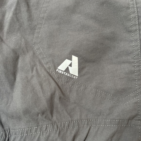 Eddie Bauer First Ascent Shorts Men's Size 30 Gray Cargo - Picture 3 of 11